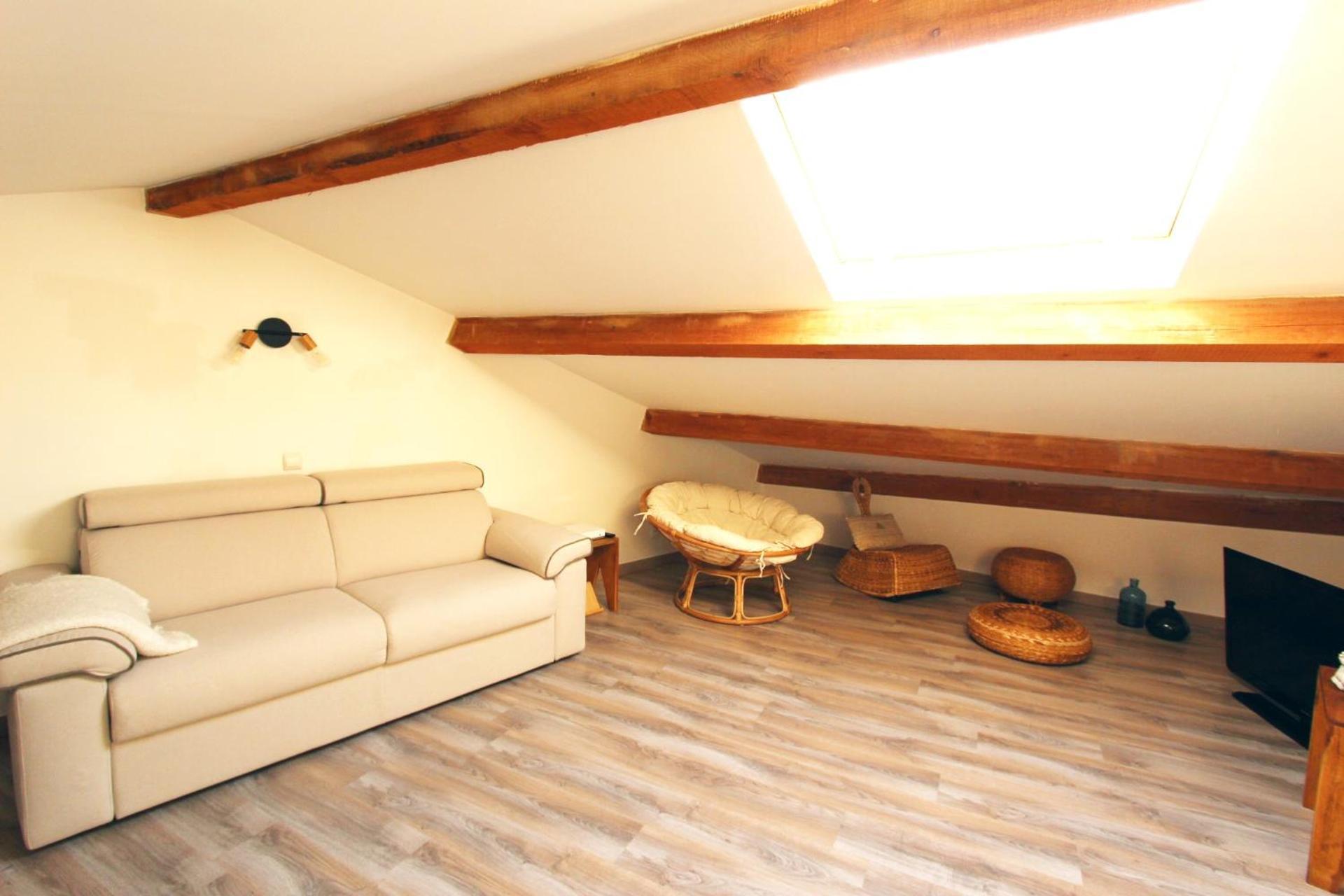 Joli Appartement Avec Balcon Au Coeur De Forcalquier Exteriör bild