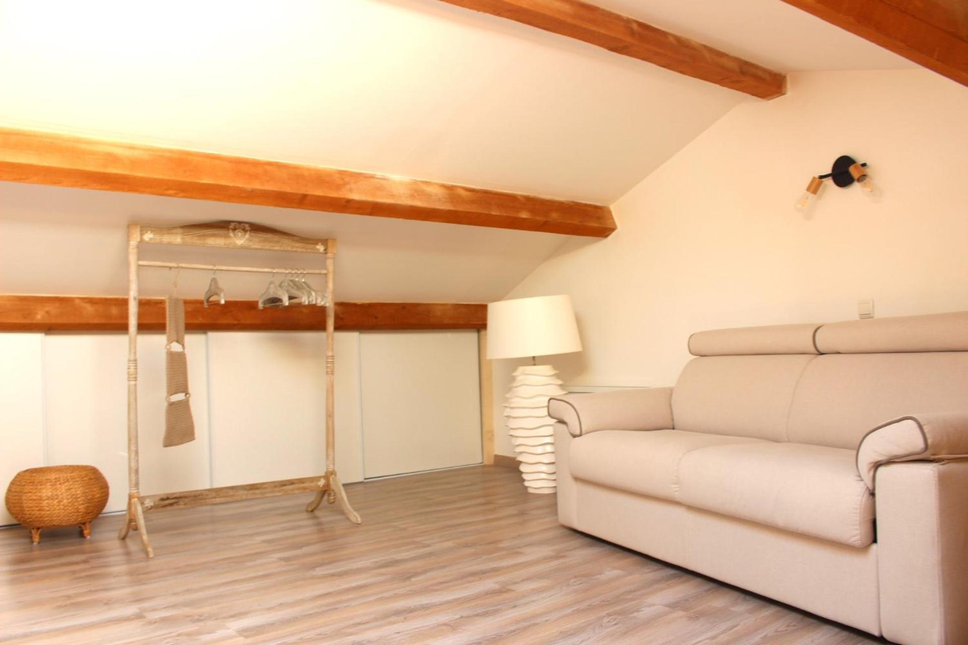 Joli Appartement Avec Balcon Au Coeur De Forcalquier Exteriör bild